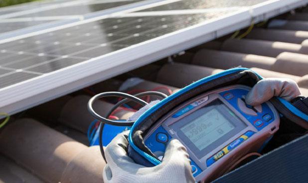 Multifunktionstestere inkl. referencecelle og temperaturprobe